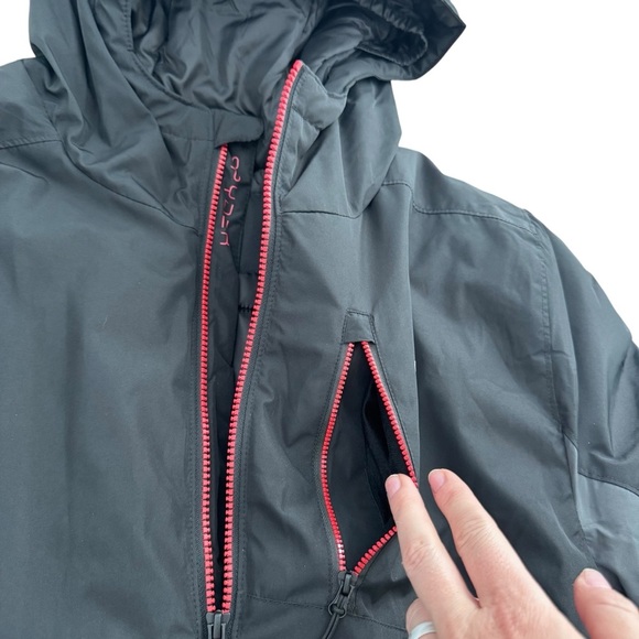 Men’s SPYDER gray, black and red City-to-Slope Ski Jacket medium - Picture 7 of 12